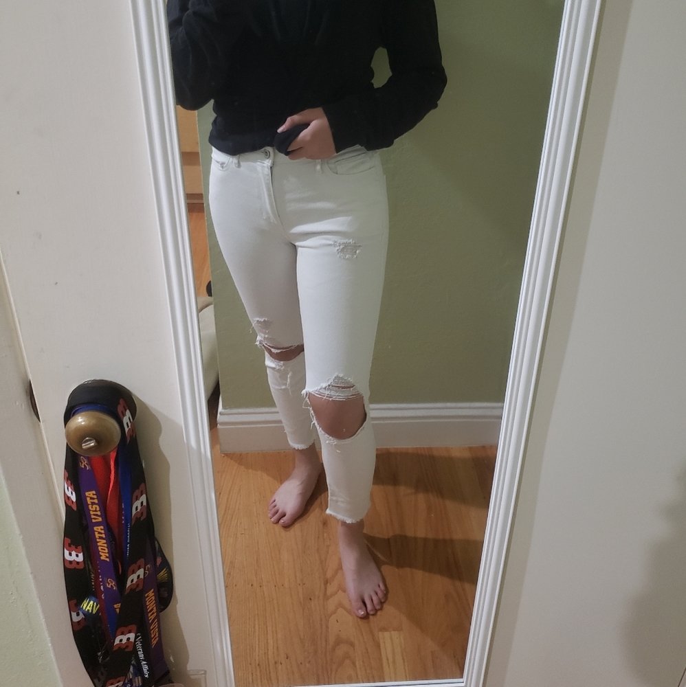 Hollister High Rise Super Skinny Crop White Jeans